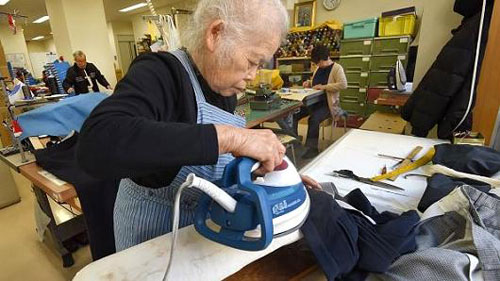 Người già có thể lao động các công việc dành cho người cao tuổi