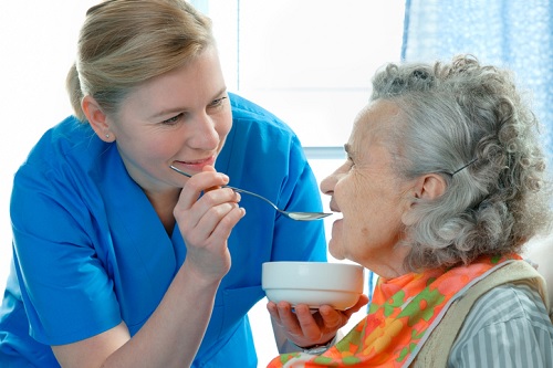 dịch vụ chăm sóc người cao tuổi
