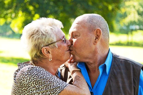 Tình dục giúp đời sống tinh thần người già trở nên minh mẫn hơn