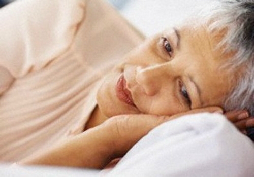 Biểu hiện mất ngủ ở người cao tuổi