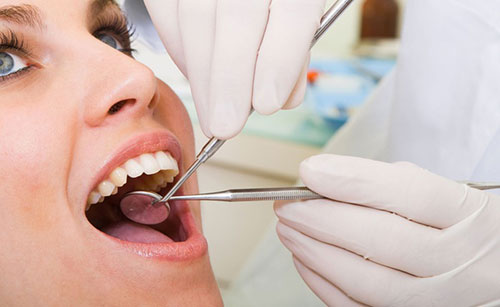 Cách chăm sóc sức khỏe răng miệng cho người cao tuổi