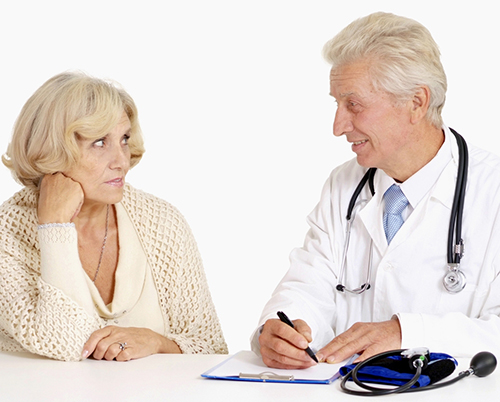 Kiểm soát tốt huyết áp giúp người cao tuổi phòng nhiều căn bệnh khác nhau
