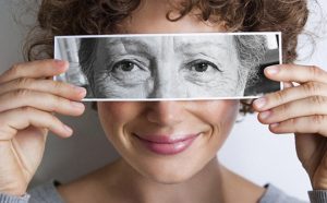 Những yếu tố tác động đến quá trình lão hóa?